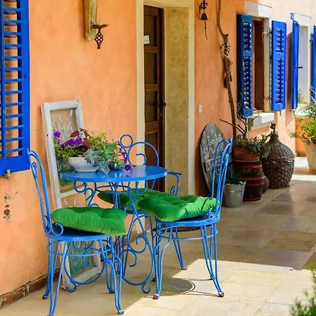 Loreta By Istrialux *