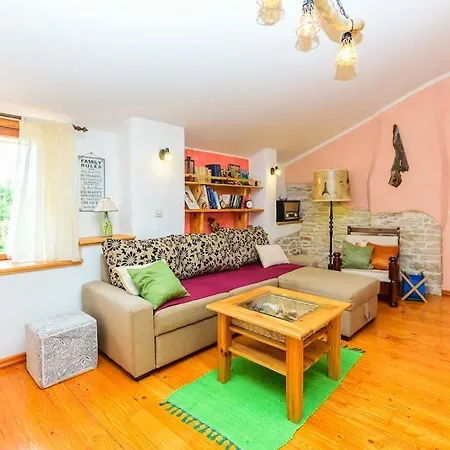 فيلة Loreta By Istrialux