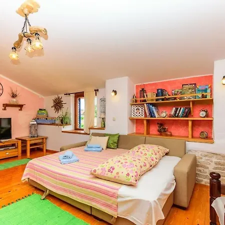 Loreta By Istrialux فيلة Cabrunici