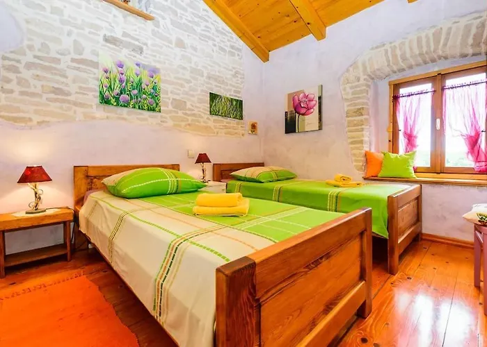 Loreta By Istrialux * Cabrunici