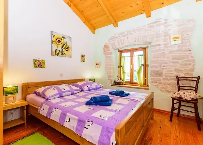 Loreta By Istrialux Βίλα