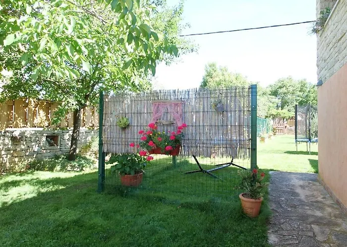 Loreta By Istrialux *