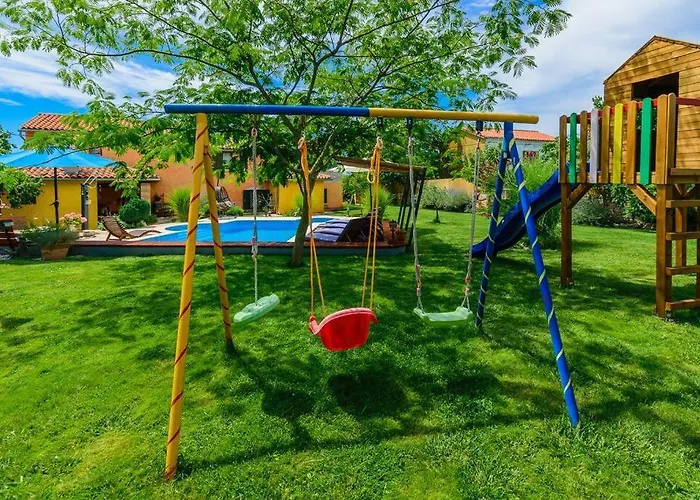 Loreta By Istrialux *